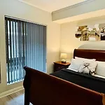 Mayfair Apartment In Century City Near Canal Walk Mall
