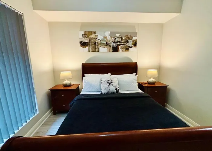 Mayfair Apartment In Century City Near Canal Walk Mall